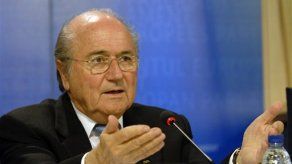 Blatter: Demasiados dueños extranjeros en clubes ingleses
