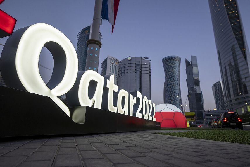 Qatar 2022: Aficionados piden a la FIFA indemnizar a obreros&nbsp;