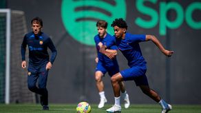 Lamine Yamal de 15 años es convocado por Xavi para el Barcelona-Atleti