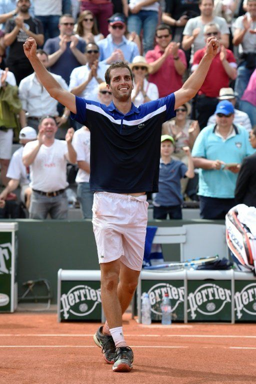 Murray gana por fin en tres sets, Ramos en cinco y avanzan a octavos de Roland Garros