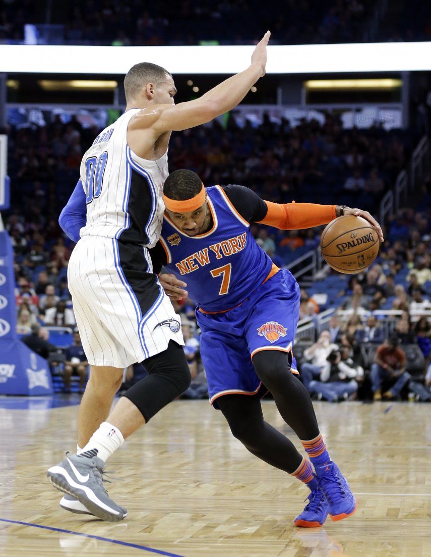 Porzingis anota 20, Knicks vencen 101-90 a Orlando