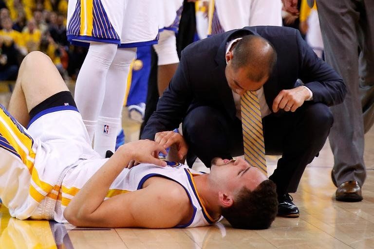 NBA: Klay Thompson, de Golden State, sufre de conmoción cerebral