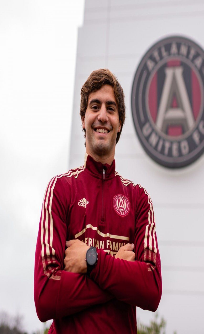 MLS suspende 3 partidos a Santiago Sosa por insulto homofóbico