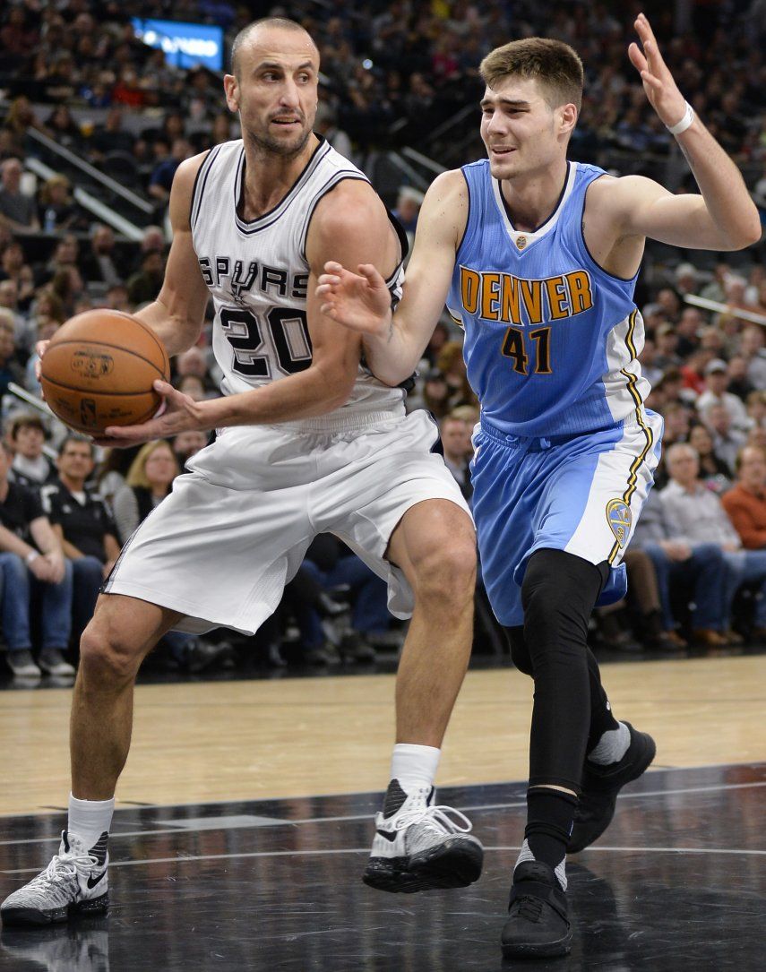 Leonard anota 34, Spurs vencen a Nuggets