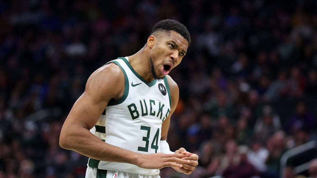 Bucks break losing streak against Utah Jazz