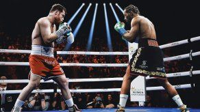 Canelo Álvarez y Terence Crawford tienen acuerdo para pelea en septiembre, según The Ring