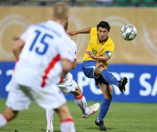Sub20: Brasil y R. Checa avanzan a octavos