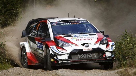 Latvala pincha y Meeke abandona en el Rally de Finlandia