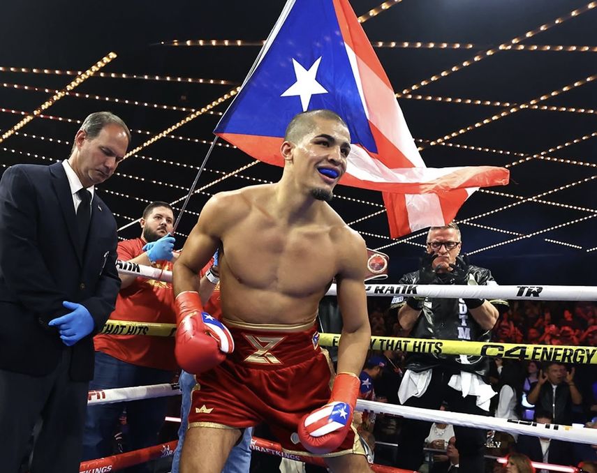 Xander Zayas y la mira puesta en reinar en los superwélter