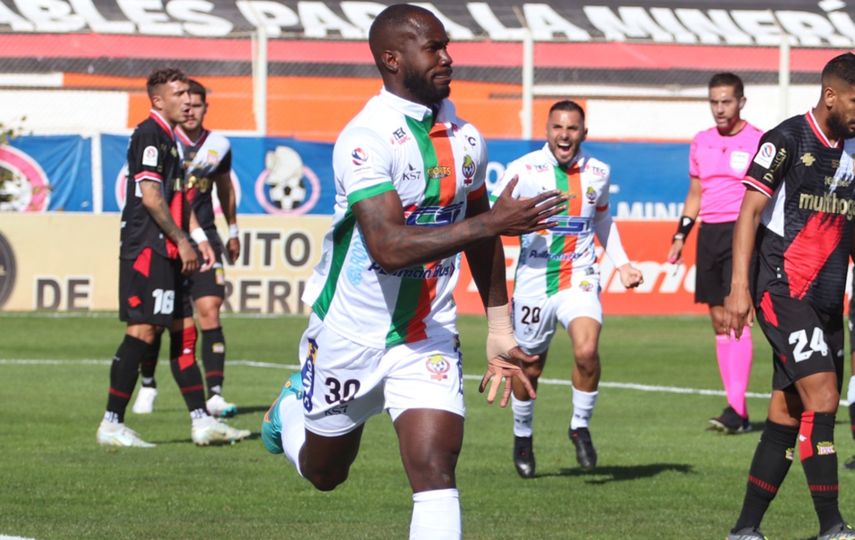 Cecilio Waterman vuelve a marcar en Chile