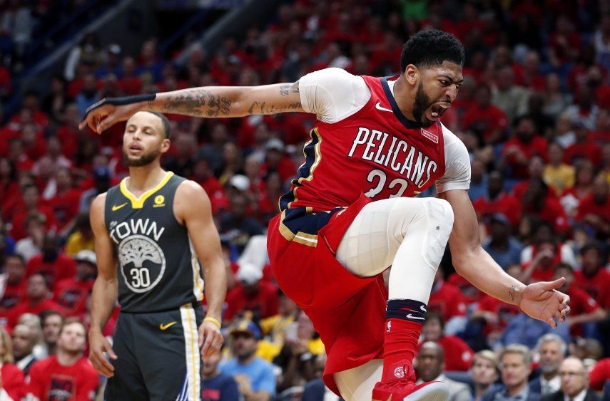 Davis brilla con 33 puntos y Pelicans se acercan a Warriors