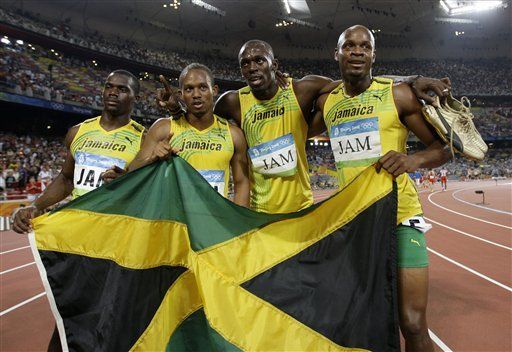 Bolt gana su tercer oro y Brasil el primero en 24 años