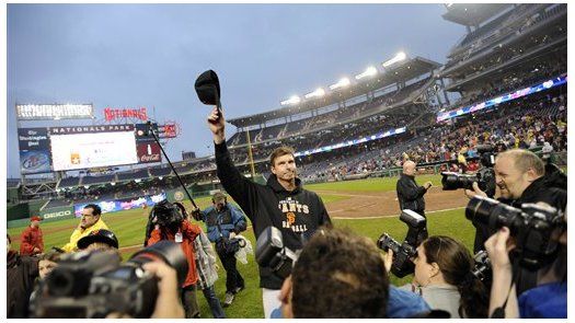 Randy Johnson entra al club de las 300 victorias
