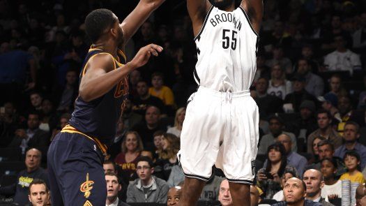 Los Nets amansan a LeBron