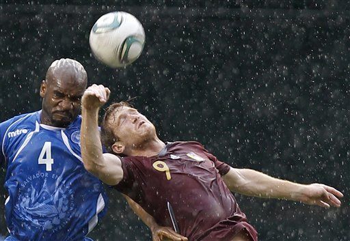 Sosa y Sánchez llevan a El Salvador a triunfo sobre Venezuela