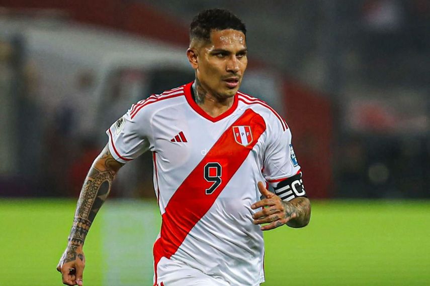 Paolo Guerrero desiste de jugar en Perú por amenazas