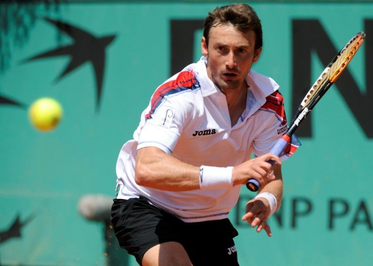 Nadie es capaz de parar a Nadal en tierra a cinco sets, dice Ferrero