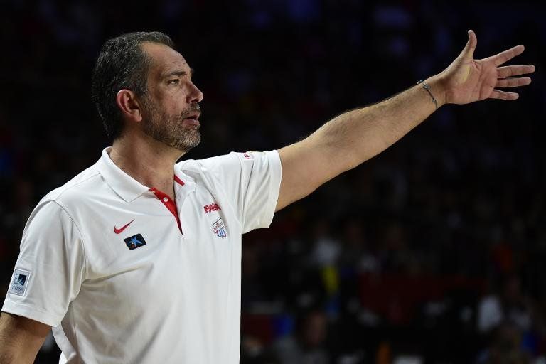 España admite que Francia preparó mejor el partido y Orenga descarta dimitir