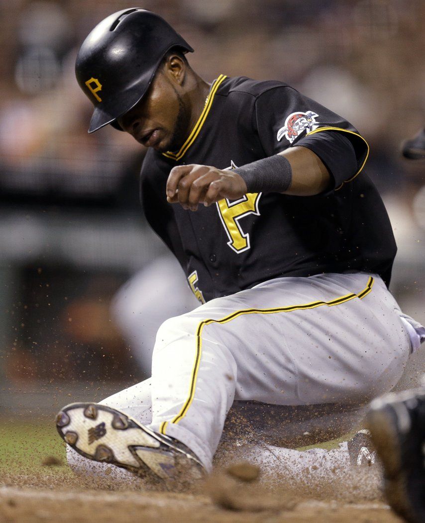 McCutchen lidera a Piratas en victoria 7-4 sobre Gigantes