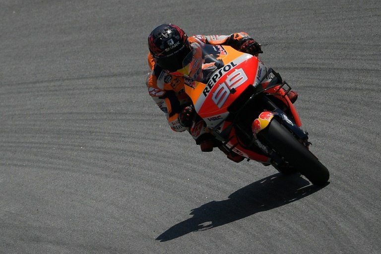 Jorge Lorenzo es baja para el GP de los Países Bajos tras su caída en los ensayos
