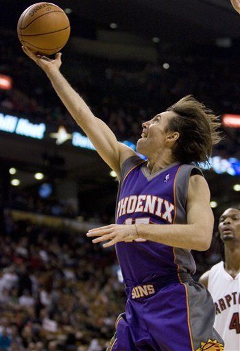 NBA: Suns 113 Raptors 94; Nash suma 20 puntos