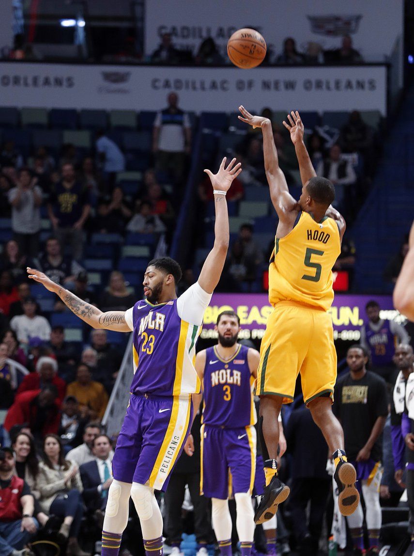 Jazz llega a seis triunfos en fila de la mano de Hood