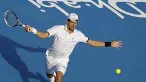 Djokovic vence a Federer en exhibición en Abu Dabi