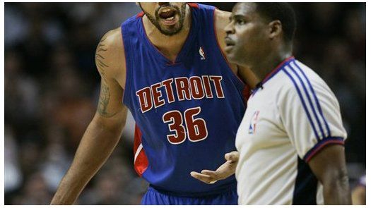NBA prevé sancionar gestos injuriosos explí­citos