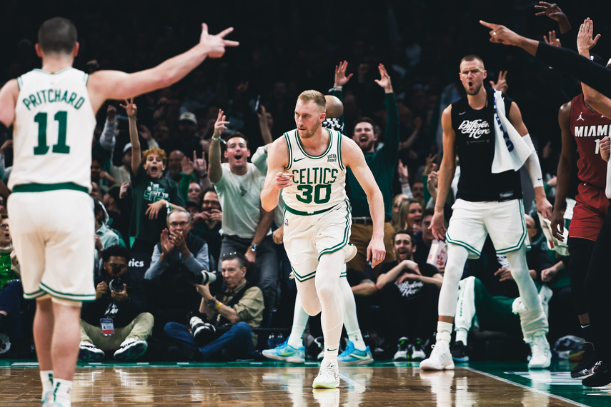 NBA: Los Celtics iniciaron su camino en los playoffs aplastando al Heat
