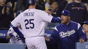 Dodgers ganan a Filis con el primer jonrón de Will Smith