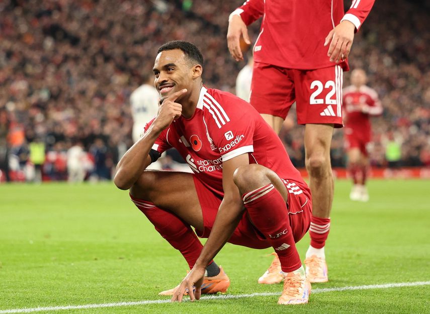 El Liverpool termina con la mala racha y vence al Aston Villa