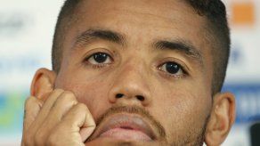 Dos Santos y Alanís quedan fuera del Tri por lesión