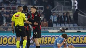 Serie A: AC Milan pierde ante la Lazio de Maldini y acerca más al Inter al Scudetto