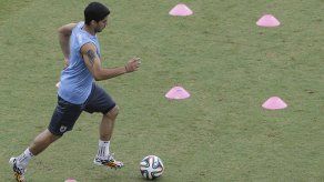 Uruguay repite equipo ante Italia