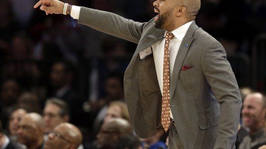 Knicks despiden al técnico Derek Fisher