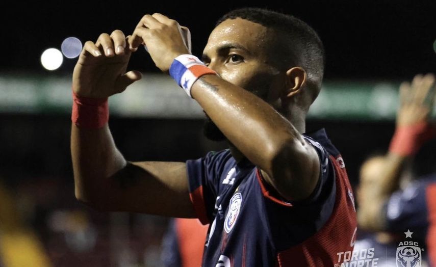 &nbsp;César Yanis anota en victoria del AD San Carlos en fecha 20