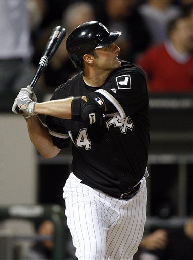 Konerko batea tres jonrones, Medias Blancas vapulean a los Indios