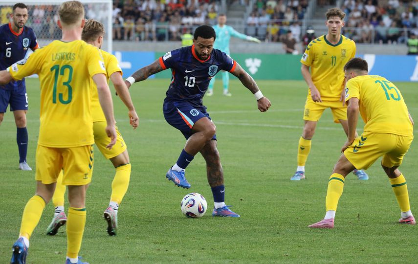 Eliminatorias UEFA: Memphis Depay le da triunfo a Países Bajos en noche histórica