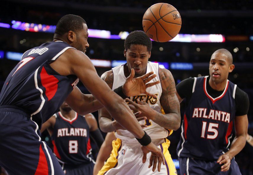 Hawks dan descanso a varios titulares y ganan a Lakers 91-86