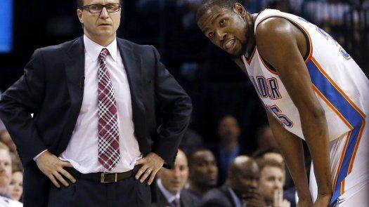 Thunder despide al entrenador Scott Brooks