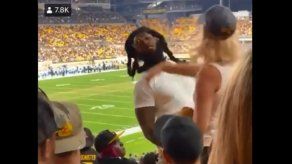 Una brutal pelea en la pretemporada de NFL entre una mujer y un hombre es viral