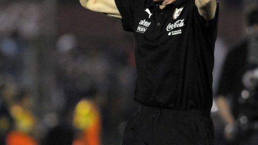 Tabárez y Uruguay: perfil bajo y buenos resultados