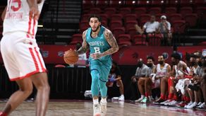 NBA: Los Hornets firman a LiAngelo Ball