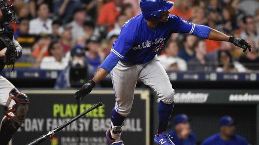 Granderson conecta dos jonrones en triunfo 6-3 para Toronto