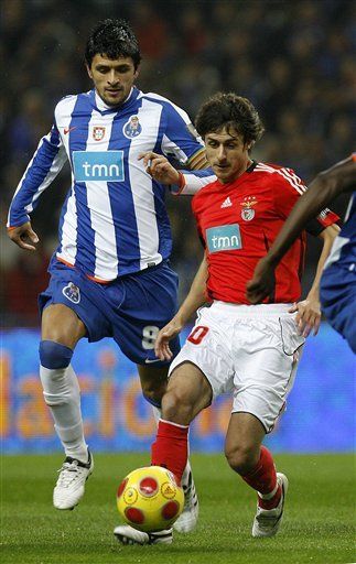 Gol de González le da el empate al Porto