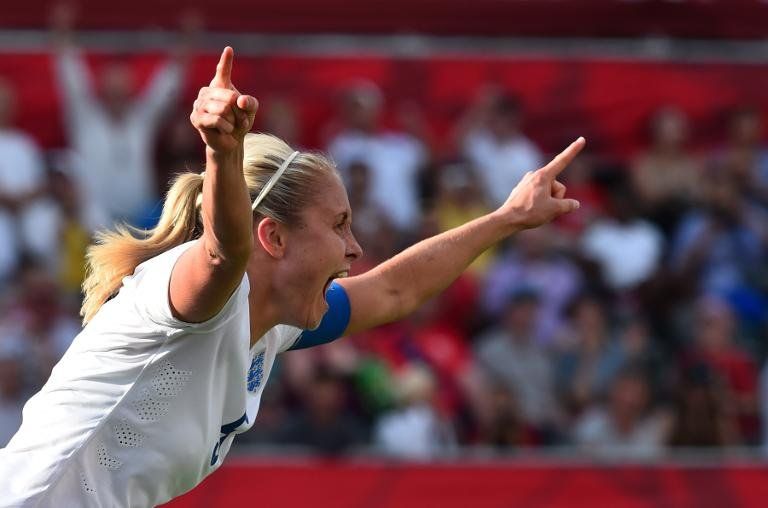 Inglaterra remonta 2-1 a Noruega y clasifica a cuartos en Canadá-2015