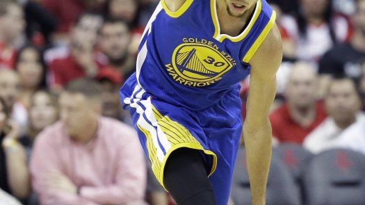 Curry anota 25 y Warriors apabullan a Rockets