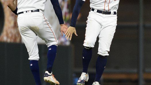 Verlander domina a Mellizos; Astros triunfan