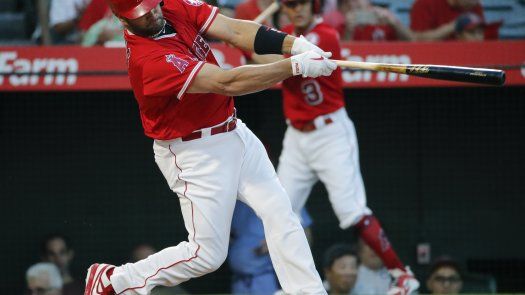 Pujols pega 2 jonrones en paliza de Angelinos ante Marineros