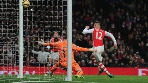 Arsenal gana 4-1 al Newcastle con doblete de Santi Cazorla